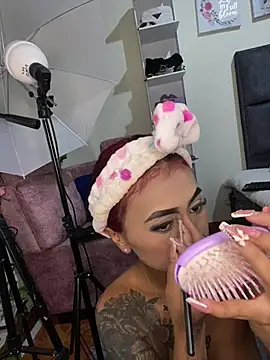 Snapshot of Dirty_isabella18 chatting on July 1, 4:40 pm Dirty isabella18 online show from July 1, 4:40 pm