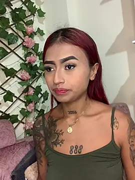 Snapshot of Dirty_isabella18 chatting on August 2, 5:33 pm Dirty isabella18 online show from August 2, 5:33 pm