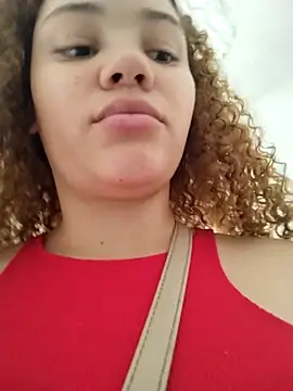 Snapshot of SirenRouge_69 chatting on November 27, 8:00 pm SirenRouge 69 online show from November 27, 8:00 pm