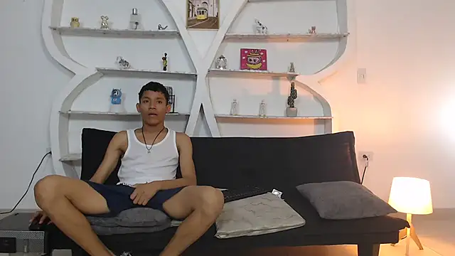 BEAUTY BOYS1 online show from December 3, 7:05 am