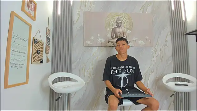 BEAUTY BOYS1 online show from December 21, 7:04 am