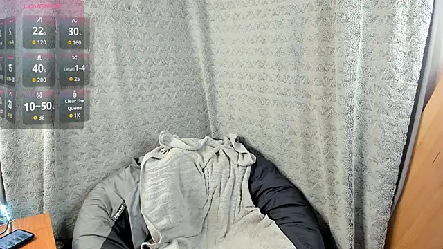 MiaLores online show from September 25, 8:07 am