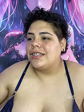 Snapshot of Hailey_Curvy chatting on May 17, 10:55 am Hailey Curvy online show from May 17, 10:55 am
