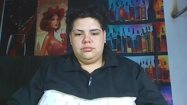 Snapshot of Hailey_Curvy chatting on June 6, 9:03 am Hailey Curvy online show from June 6, 9:03 am