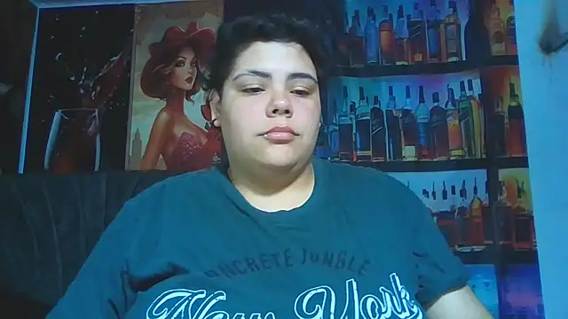 Snapshot of Hailey_Curvy chatting on June 17, 7:11 am Hailey Curvy online show from June 17, 7:11 am