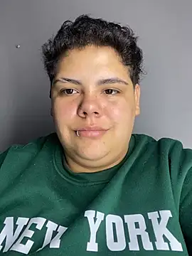 Snapshot of Hailey_Curvy chatting on August 2, 11:25 pm Hailey Curvy online show from August 2, 11:25 pm