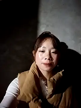 milo123-xx online show from November 18, 3:38 pm