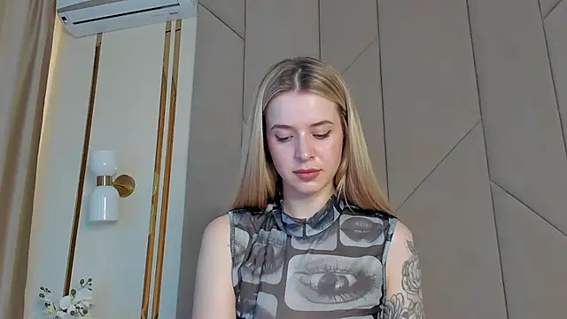 Touch me online show from September 19, 2:40 pm