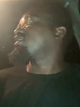 Snapshot of ReShawn24TM chatting on October 22, 4:13 am ReShawn24TM online show from October 22, 4:13 am