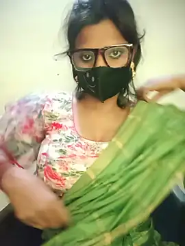 Snapshot of Mohini_Josh069 chatting on June 25, 12:53 pm Mohini Josh069 online show from June 25, 12:53 pm