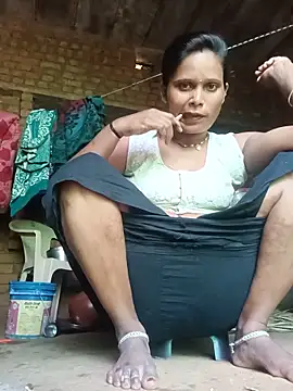 Snapshot of cute_diya_12 chatting on June 7, 2:27 am cute diya 12 online show from June 7, 2:27 am