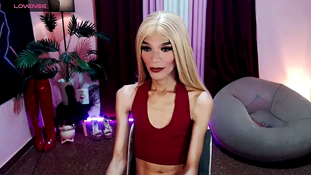 Snapshot of itsmeMonicaloove69 chatting on September 9, 1:27 am itsmeMonicaloove69 online show from September 9, 1:27 am