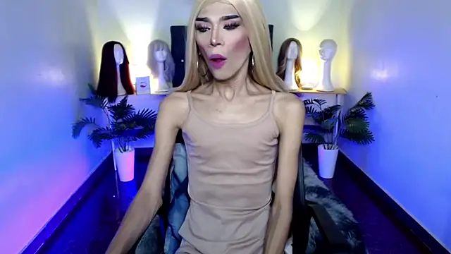 Snapshot of itsmeMonicaloove69 chatting on October 18, 7:53 am itsmeMonicaloove69 online show from October 18, 7:53 am