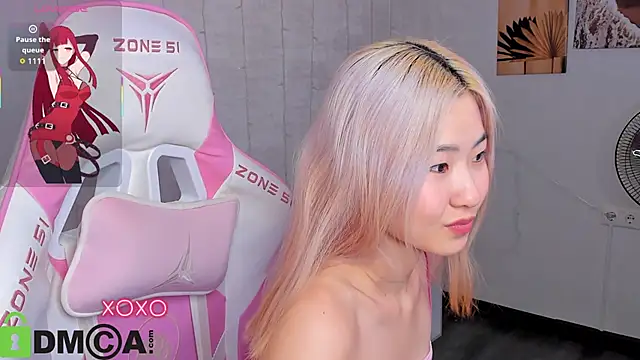 Aisi 18 online show from December 15, 12:15 am