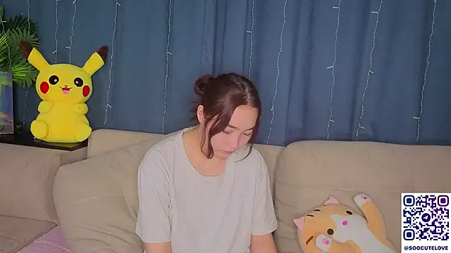 ColettaMejias online show from December 19, 9:00 pm