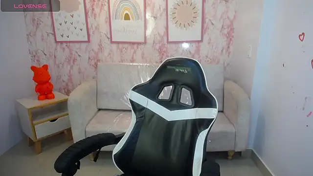 Kylie ch1 online show from October 28, 10:52 am