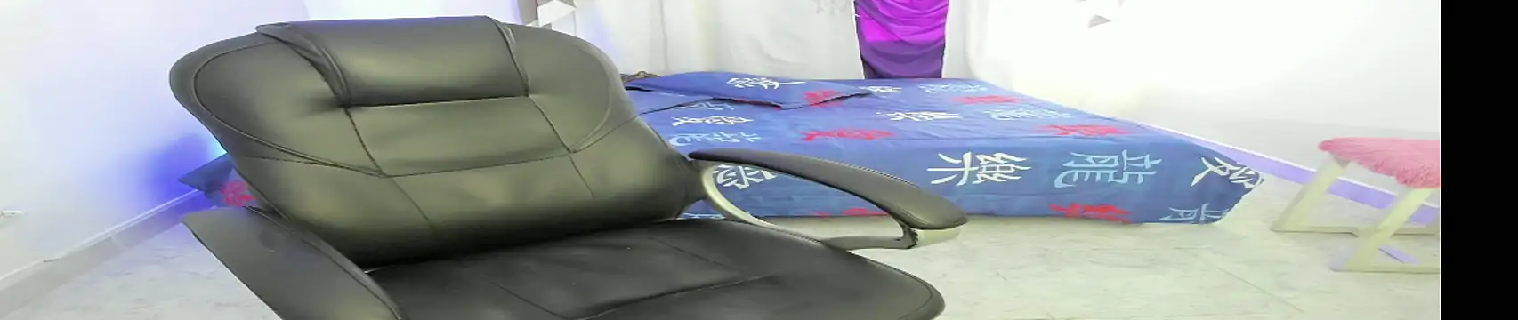 Snapshot of Aron_Boyy chatting on September 30, 8:47 pm Aron Boyy online show from September 30, 8:47 pm