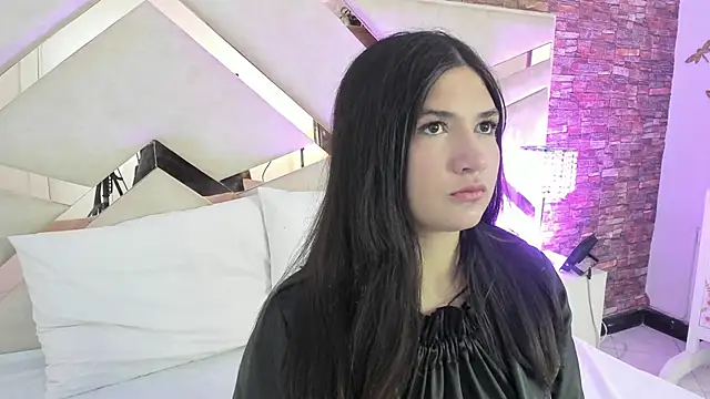 Snapshot of Valery_Brand chatting on October 23, 12:04 pm Valery Brand online show from October 23, 12:04 pm