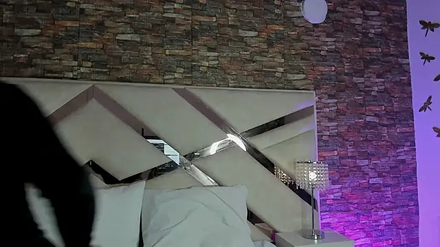 Snapshot of Valery_Brand chatting on October 29, 11:23 am Valery Brand online show from October 29, 11:23 am