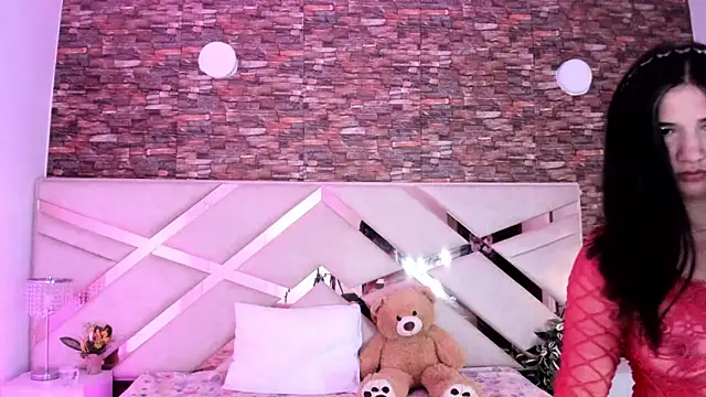 Snapshot of Valery_Brand chatting on December 4, 12:36 pm Valery Brand online show from December 4, 12:36 pm