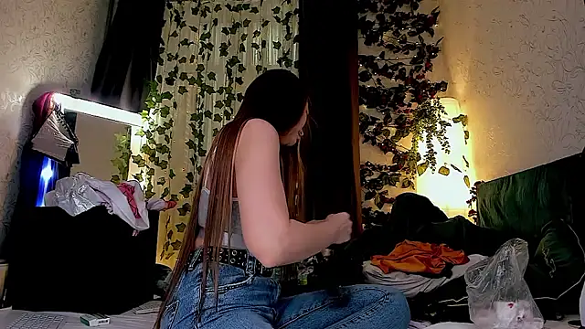 Kimberly Wolker online show from November 23, 4:29 pm