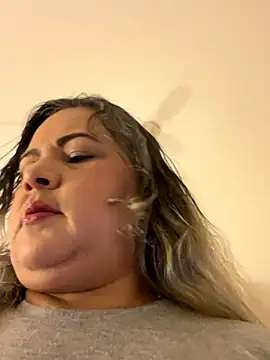 Lucy Milf 474 online show from December 4, 11:52 am