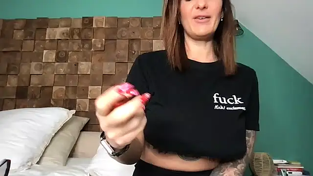 AmyStone   online show from January 12, 9:03 am