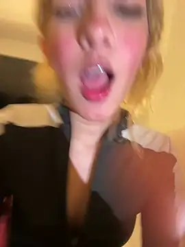 SweetBunnyGF online show from May 23, 11:42 pm