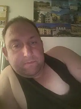 Snapshot of GenuineDedication42 chatting on April 5, 10:12 am GenuineDedication42 online show from April 5, 10:12 am