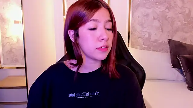 doll eyees  online show from September 18, 2:57 am