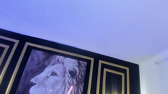 doll eyees  online show from October 3, 7:44 pm