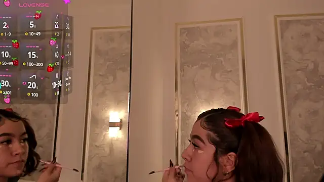 doll eyees  online show from October 11, 2:22 am