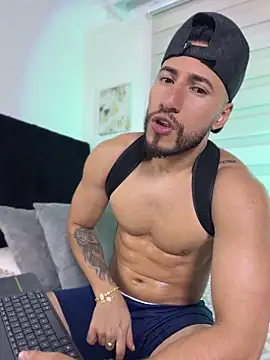 Thiago Hill online show from June 11, 5:38 am