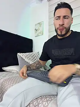 Thiago Hill online show from June 20, 7:22 am