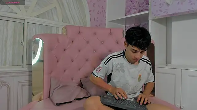 Dani rivass online show from November 11, 11:21 am