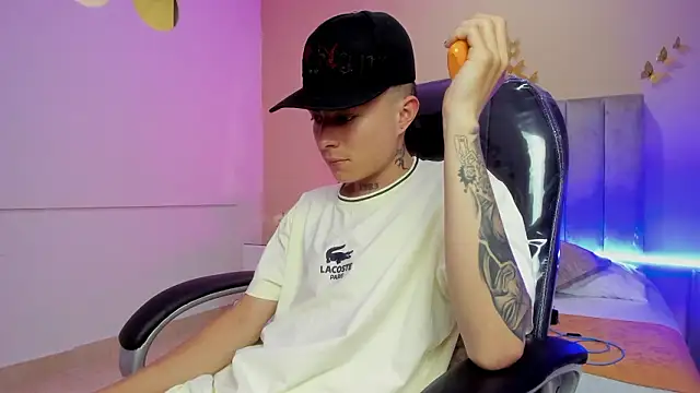 Nascary Fox online show from March 9, 8:57 pm