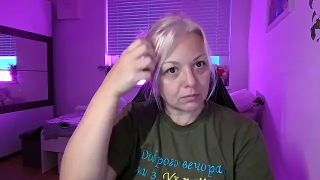 Snapshot of Linsy_Kim chatting on November 26, 6:25 am Linsy Kim online show from November 26, 6:25 am