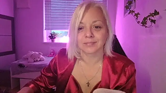 Snapshot of Linsy_Kim chatting on December 5, 6:55 am Linsy Kim online show from December 5, 6:55 am