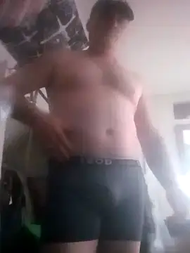 Snapshot of crazyeyes666707 chatting on January 6, 6:06 am crazyeyes666707 online show from January 6, 6:06 am