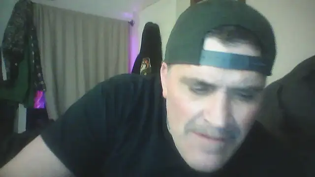 Snapshot of crazyeyes666707 chatting on January 18, 7:23 am crazyeyes666707 online show from January 18, 7:23 am