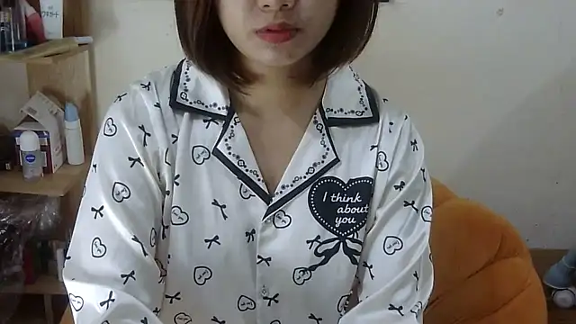 Snapshot of anna-sweet69 chatting on November 4, 2:21 am anna-sweet69 online show from November 4, 2:21 am