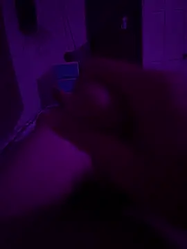 Tonymontana10s online show from December 5, 9:29 am