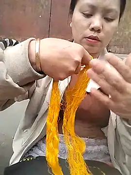 venu00 online show from February 11, 3:33 am