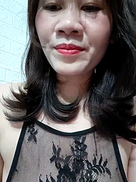 Snapshot of Singlemom69x chatting on June 21, 1:13 pm Singlemom69x online show from June 21, 1:13 pm