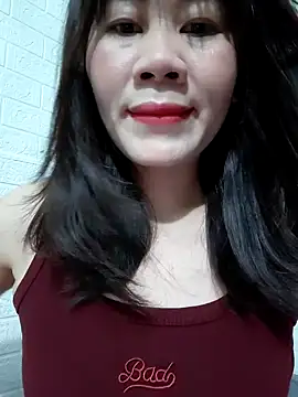 Snapshot of Singlemom69x chatting on July 6, 1:02 am Singlemom69x online show from July 6, 1:02 am