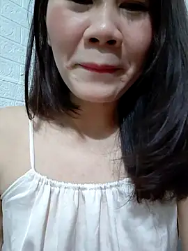 Snapshot of Singlemom69x chatting on July 15, 2:00 pm Singlemom69x online show from July 15, 2:00 pm