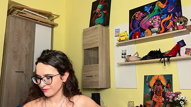 dreamin blaze online show from October 22, 7:30 am