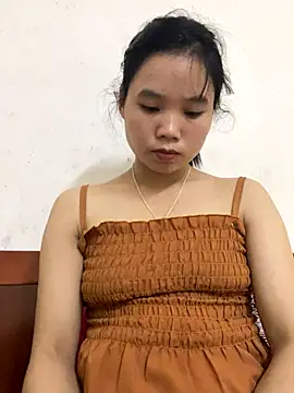 Ngoc-bbi online show from October 12, 11:31 am