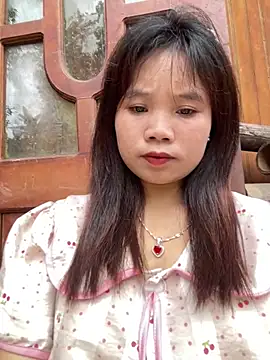 Snapshot of Ngoc-bbi chatting on June 25, 7:46 am Ngoc-bbi online show from June 25, 7:46 am
