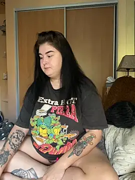 Snapshot of DazzzlingDame chatting on September 13, 2:06 pm DazzzlingDame online show from September 13, 2:06 pm